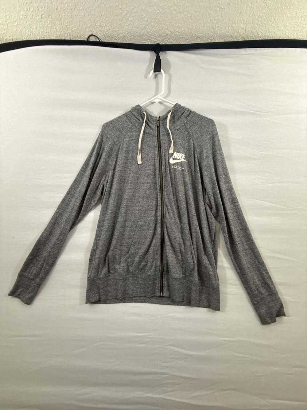 Nike Jacket Womens XS Long Sleeve Full Zip Outdoors Hooded Casual